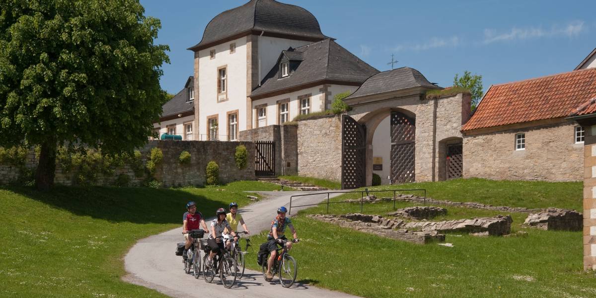 Radfahren Kloster Dalheim © Touristikzentrale Paderborner Land / Reinhard Rohlf